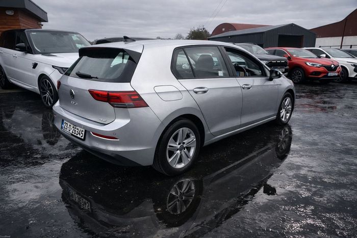 Volkswagen Golf 2023