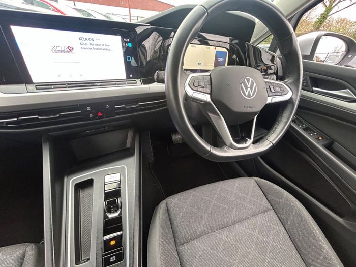 Volkswagen Golf 2023