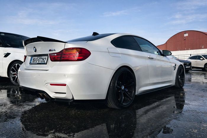 BMW M4 2016
