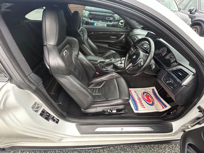 BMW M4 2016