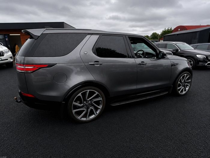 Land Rover Discovery 2018
