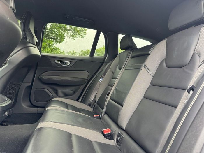 Volvo V60 2020