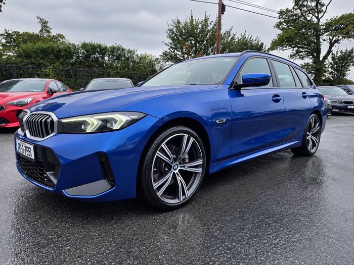 BMW 3 Series 2023