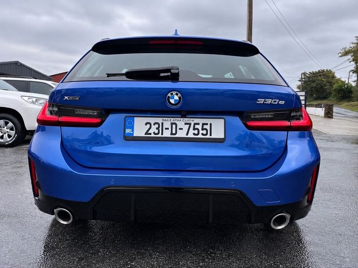 BMW 3 Series 2023
