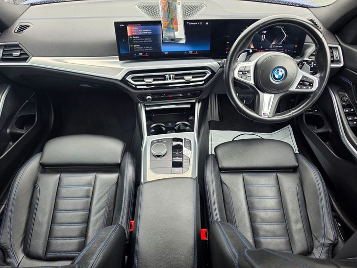BMW 3 Series 2023