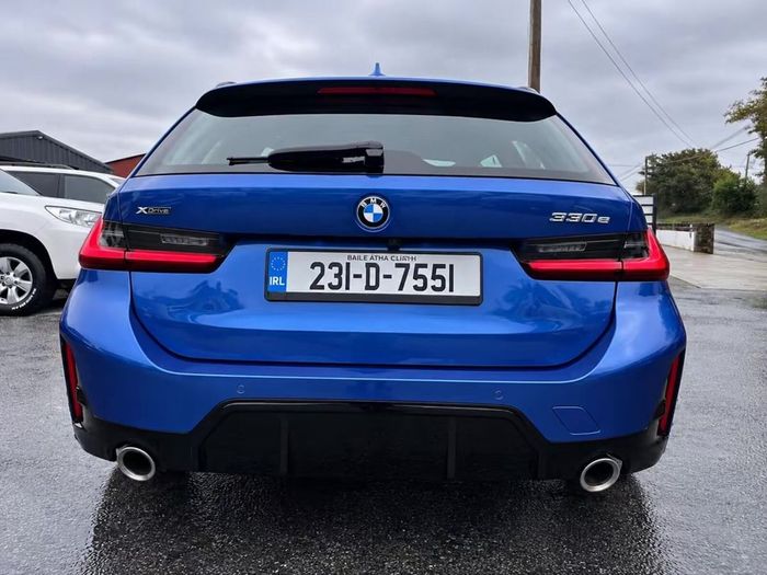BMW 3 Series 2023