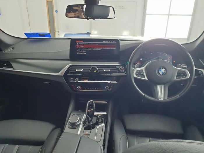 BMW 5 Series 2023