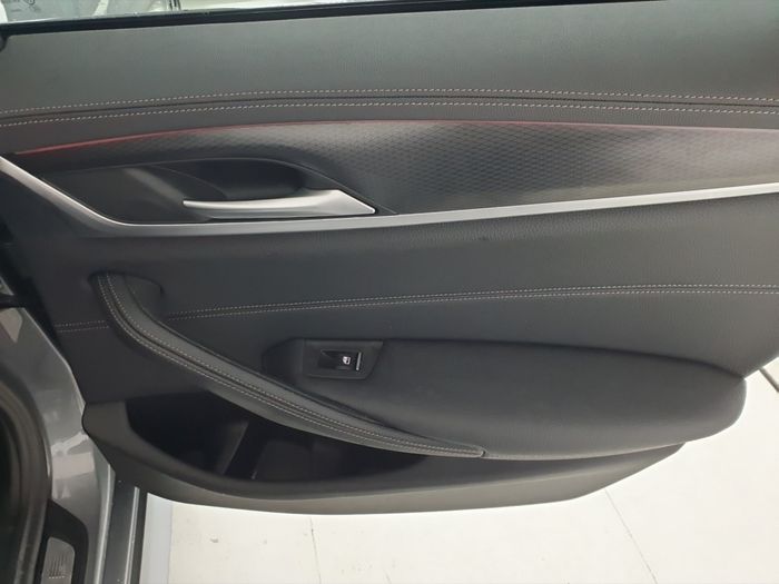 BMW 5 Series 2023