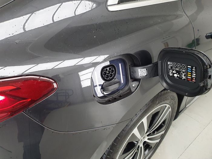 Mercedes-Benz EQE 2023