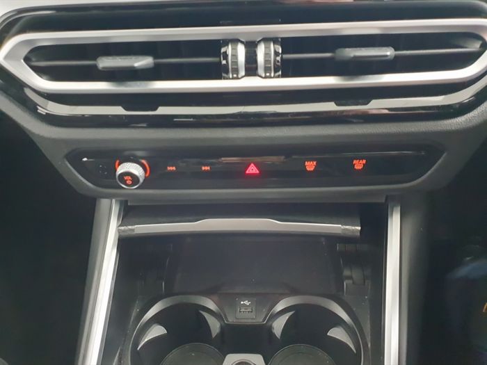 BMW 3 Series 2023