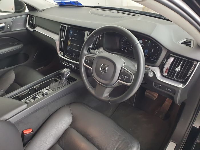 Volvo V60 2020