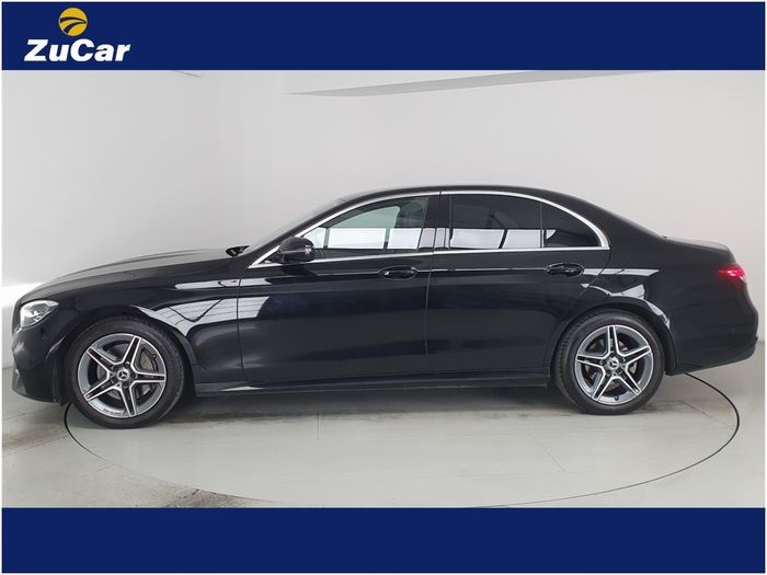 Mercedes-Benz E-Class 2022