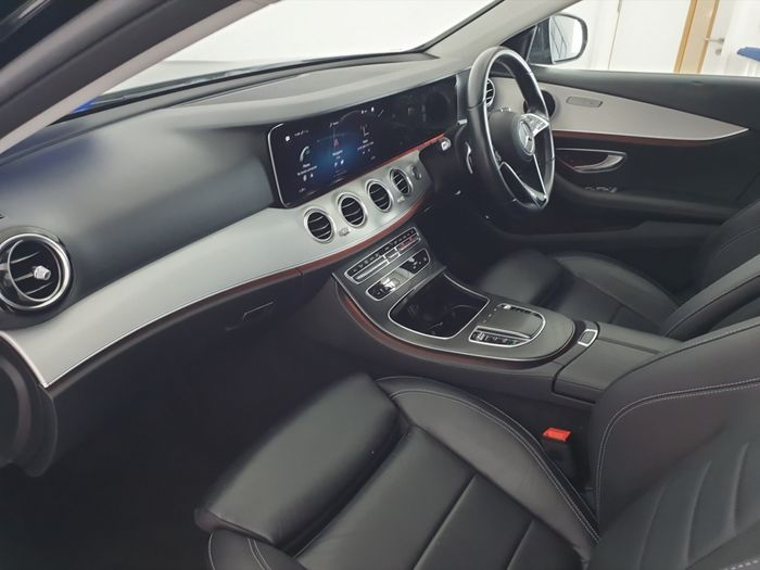 Mercedes-Benz E-Class 2022