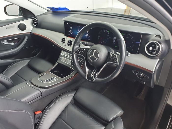 Mercedes-Benz E-Class 2022