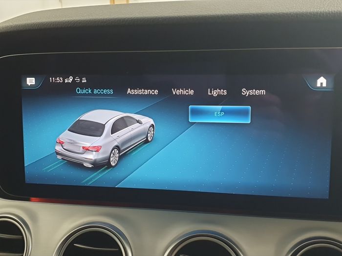 Mercedes-Benz E-Class 2022