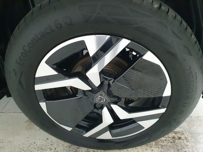 Peugeot 2008 2025