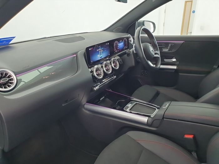 Mercedes-Benz GLA 2024