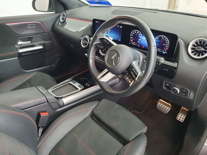 Mercedes-Benz GLA 2024
