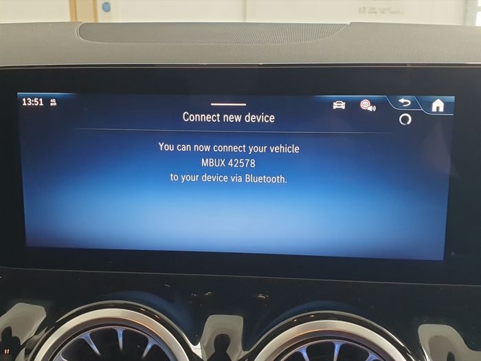 Mercedes-Benz GLA 2024
