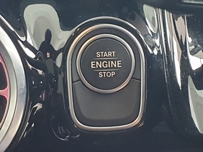 Mercedes-Benz GLA 2024
