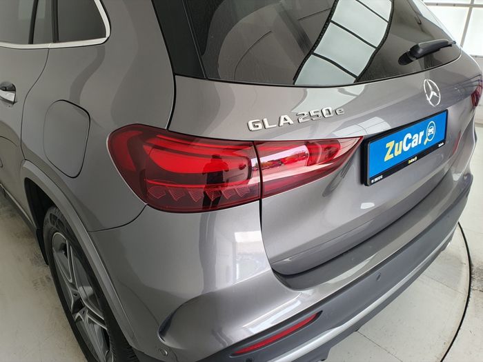 Mercedes-Benz GLA 2024