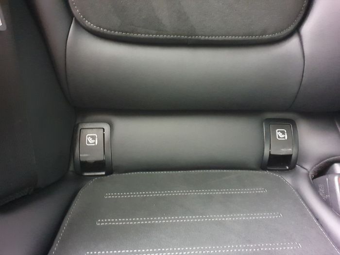 Mercedes-Benz C-Class 2025