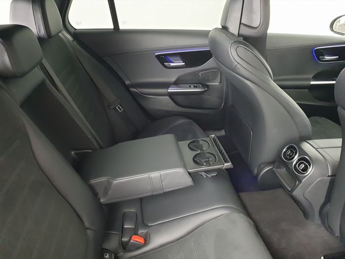 Mercedes-Benz C-Class 2025