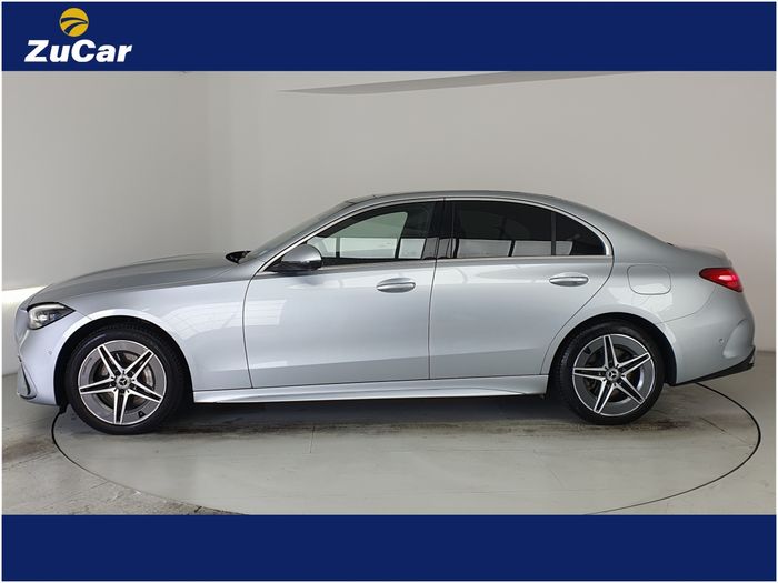Mercedes-Benz C-Class 2024