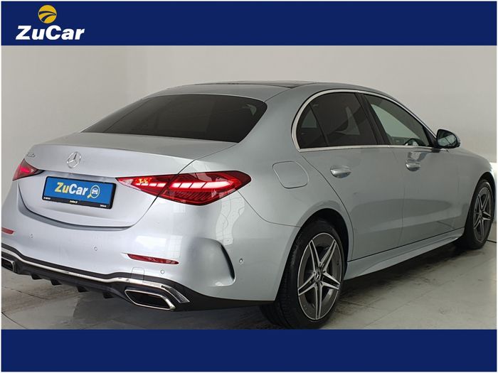 Mercedes-Benz C-Class 2024