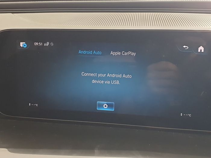 Mercedes-Benz EQC 2023
