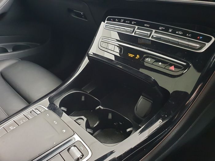 Mercedes-Benz EQC 2023