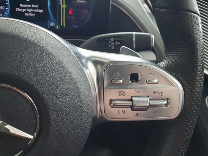Mercedes-Benz EQC 2023