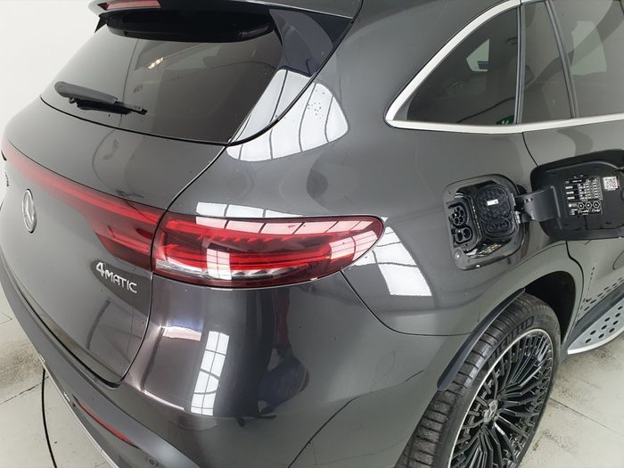 Mercedes-Benz EQC 2023
