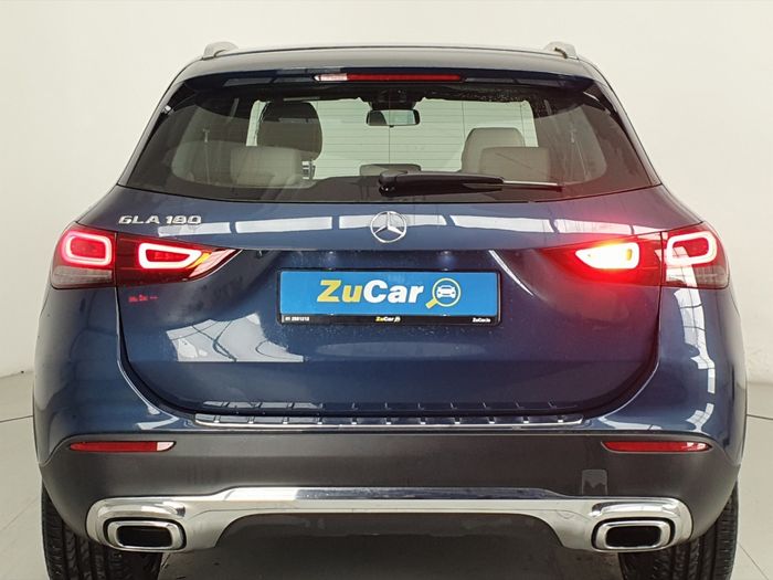 Mercedes-Benz GLA 2021