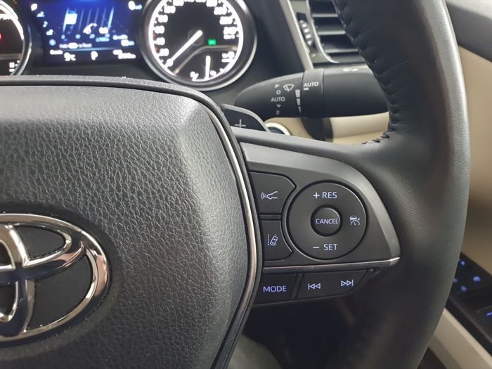 Toyota Camry 2023