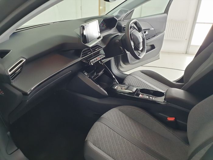 Peugeot 208 2024