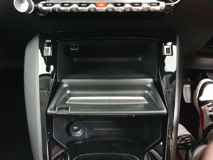 Peugeot 208 2024