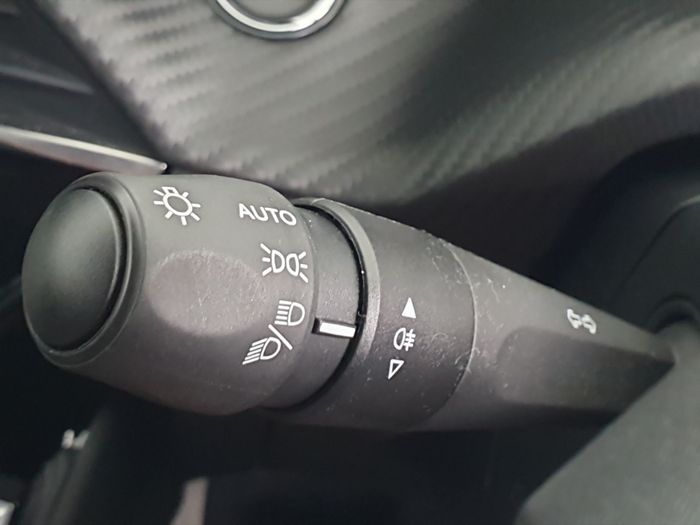 Peugeot 208 2024