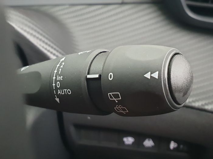 Peugeot 208 2024