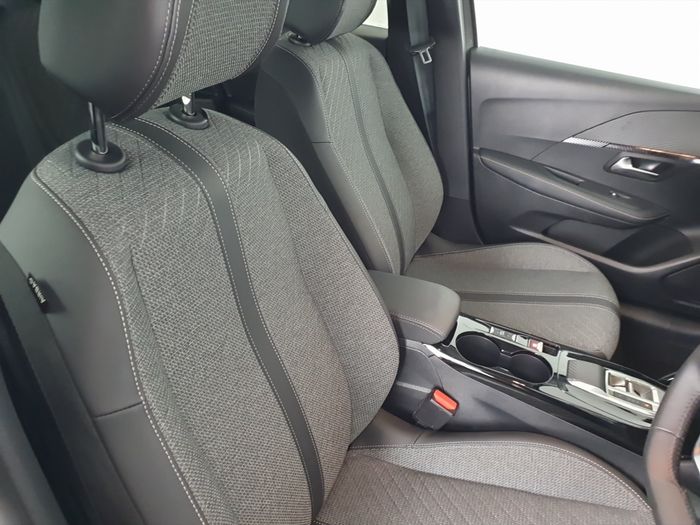 Peugeot 208 2024
