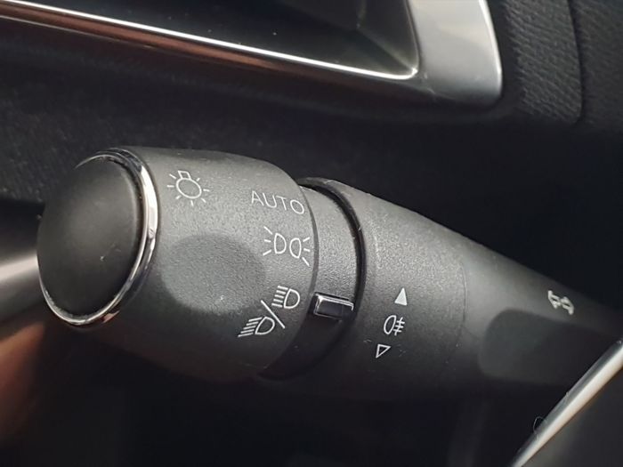 Peugeot 3008 2021