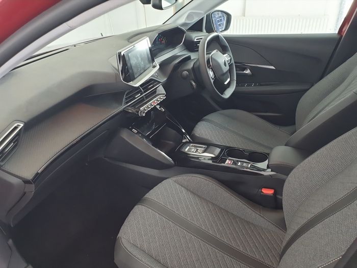 Peugeot 208 2024
