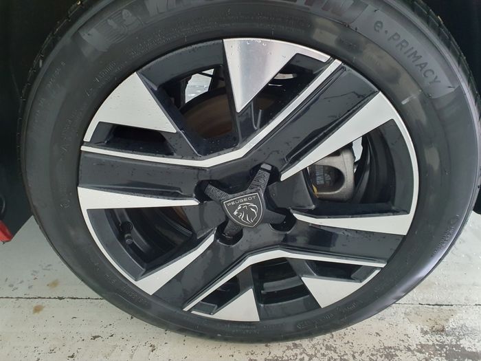 Peugeot 208 2024