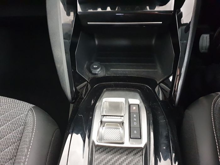 Peugeot 208 2024