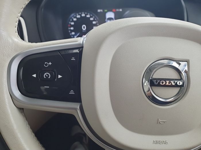Volvo XC90 2022