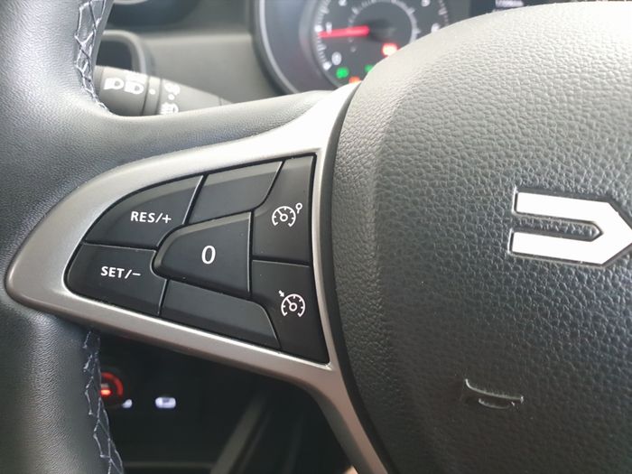 Dacia Duster 2023