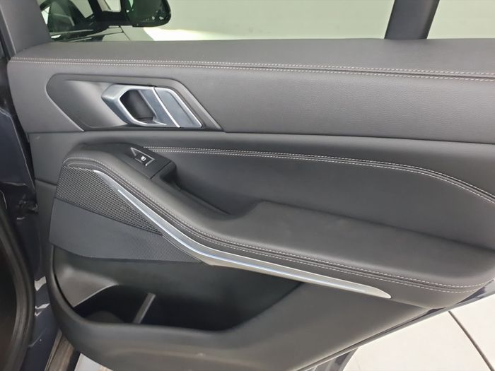 BMW X5 2021