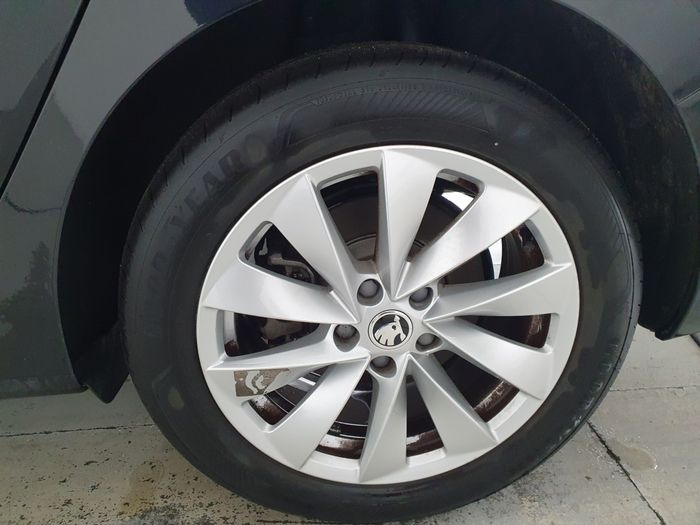 Skoda Superb 2025