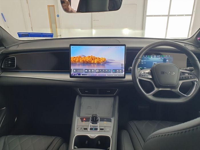 BYD SEALION 7 2025