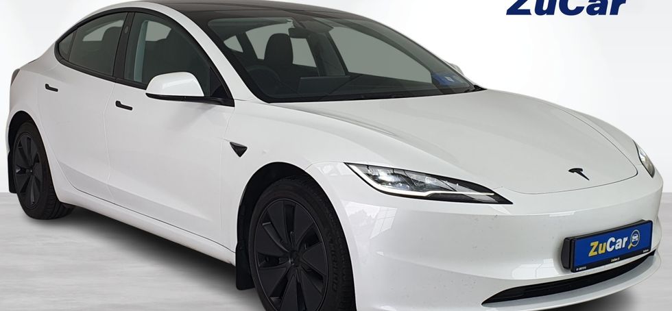 Tesla Model 3 2024